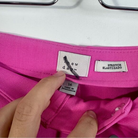 A New Day High-Rise Tailored Hot Pink Shorts Size 16 - Picture 7 of 11